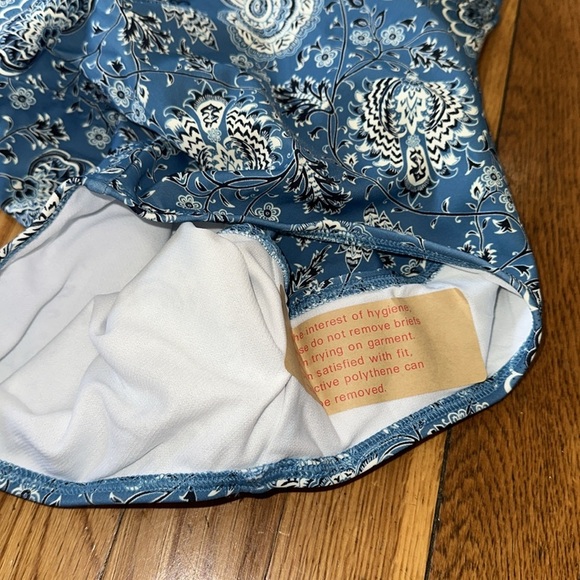 NWT Boden Ithaca paisley blue one piece halter neck swimsuit LONG TORSO sizes - Picture 5 of 5